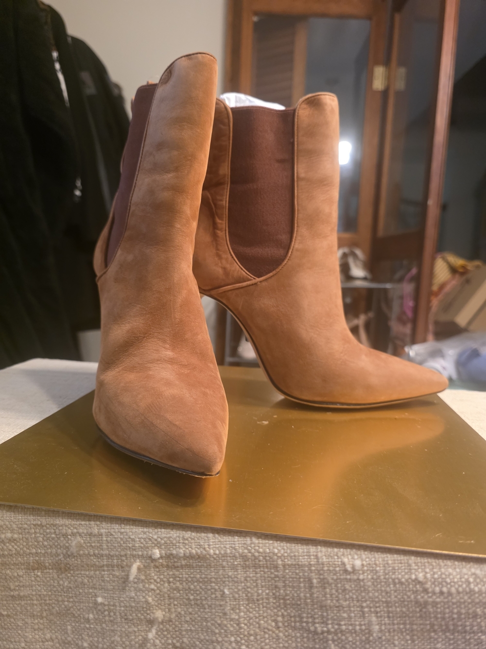Schutz Classic Women's Chelsea Ankle Boots in Chestnut Suede
